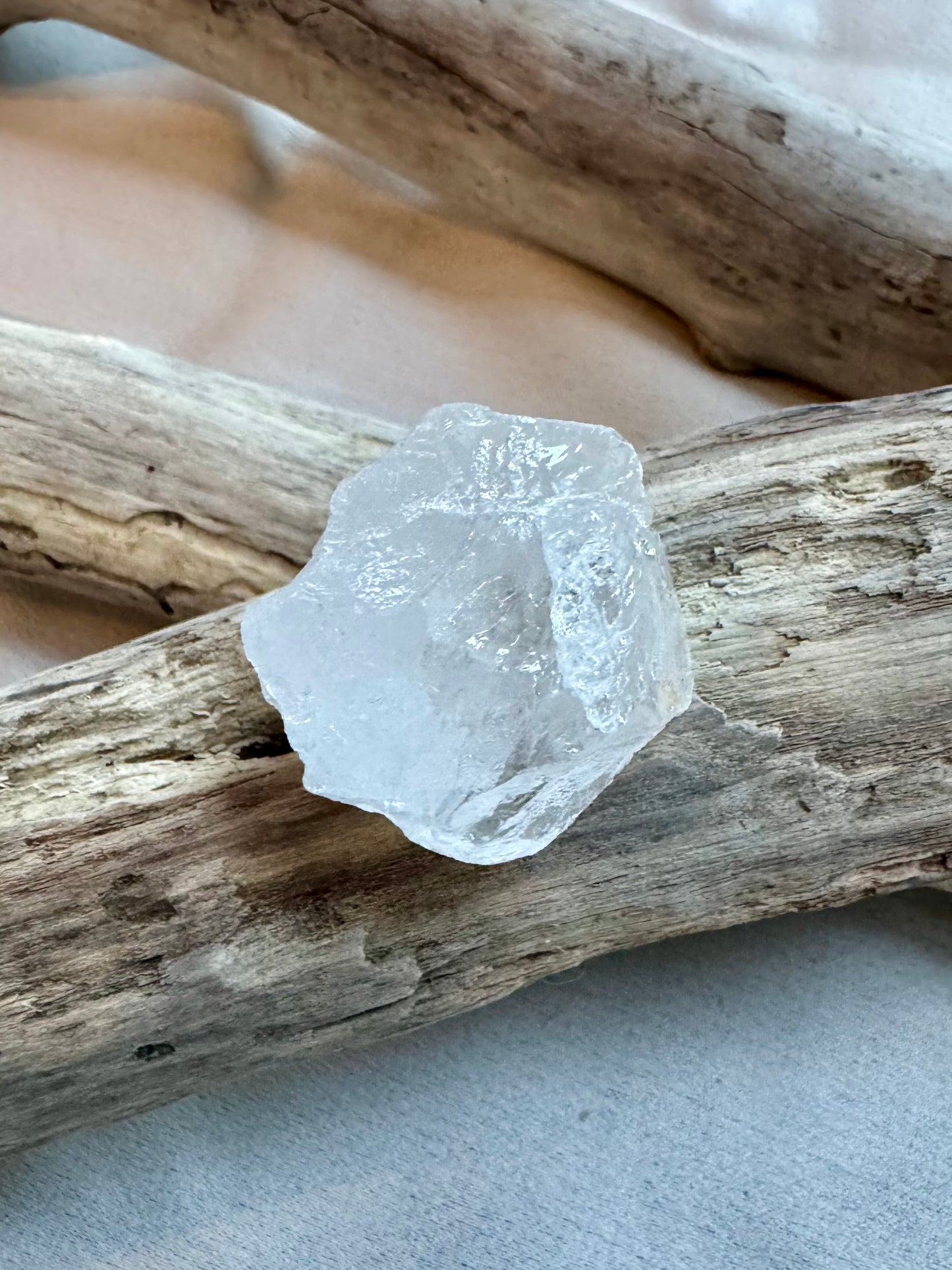 Raw clear quartz