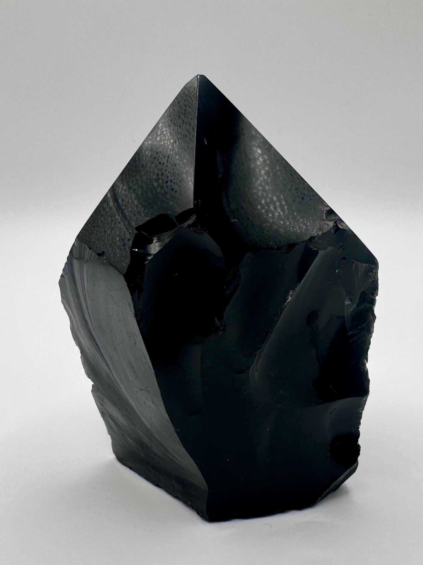 Punta di Ossidiana Nera con Base Grezza