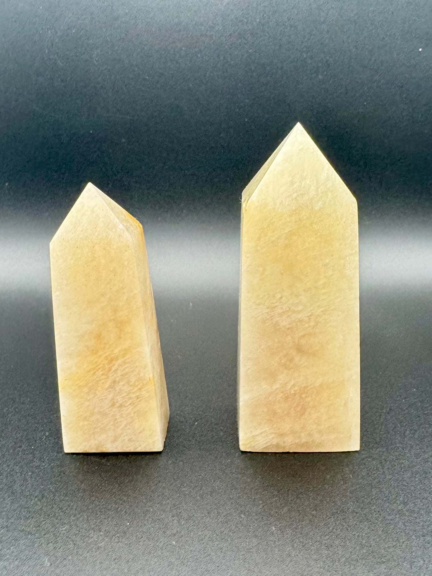 Punta di Pietra di Luna con Base Rettangolare