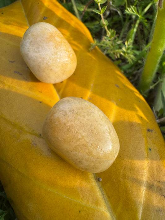 Honey calcite