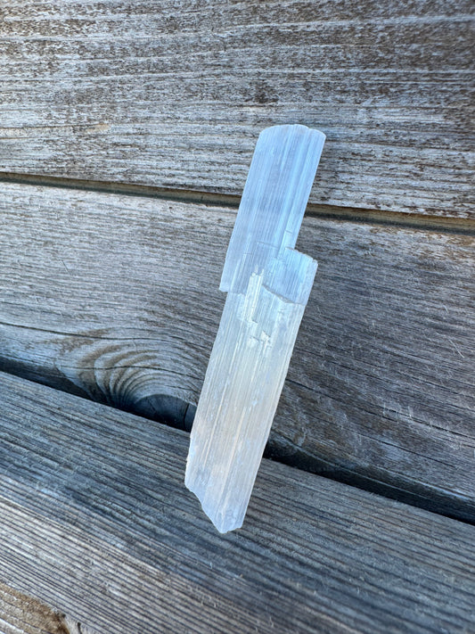 Raw selenite