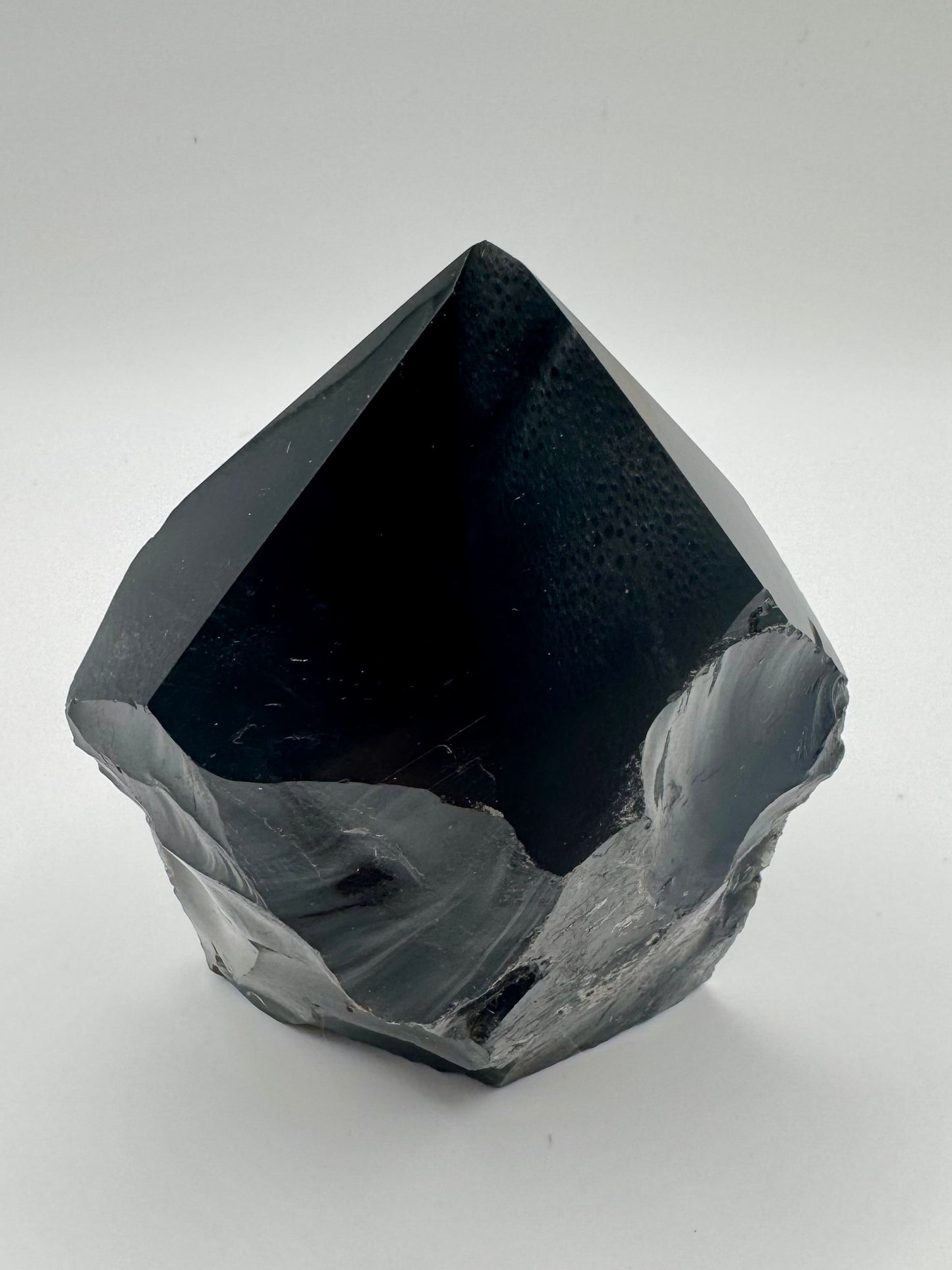 Punta di Ossidiana Nera con Base Grezza