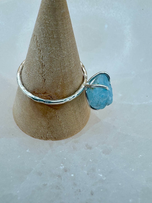 Anello in Argento 925 con Acquamarina Grezza