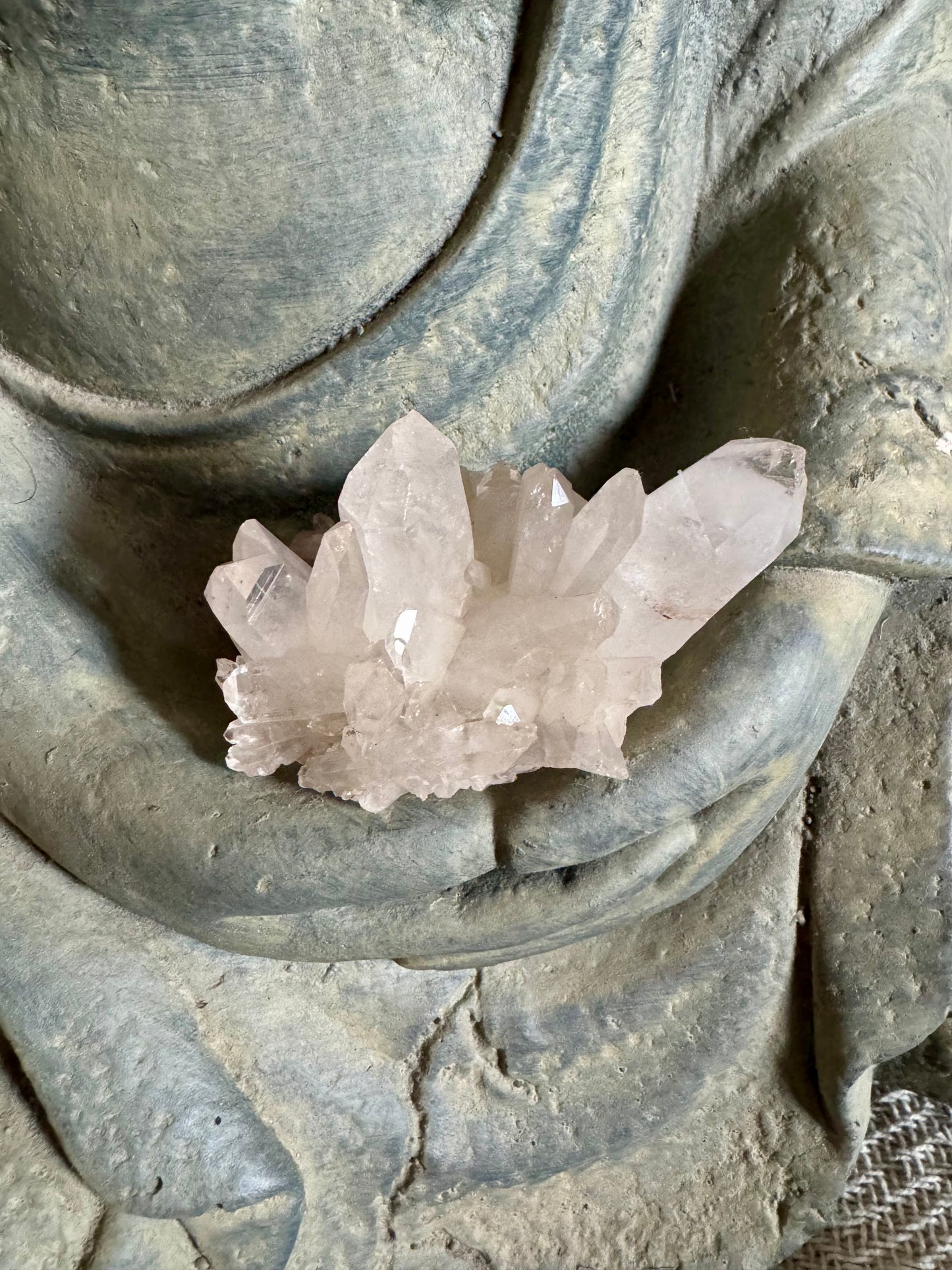 Clear quartz druse