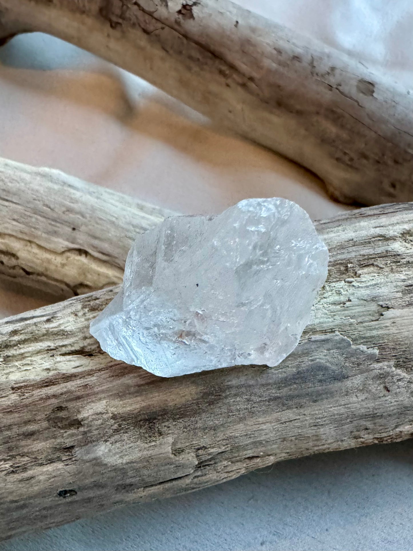 Raw clear quartz