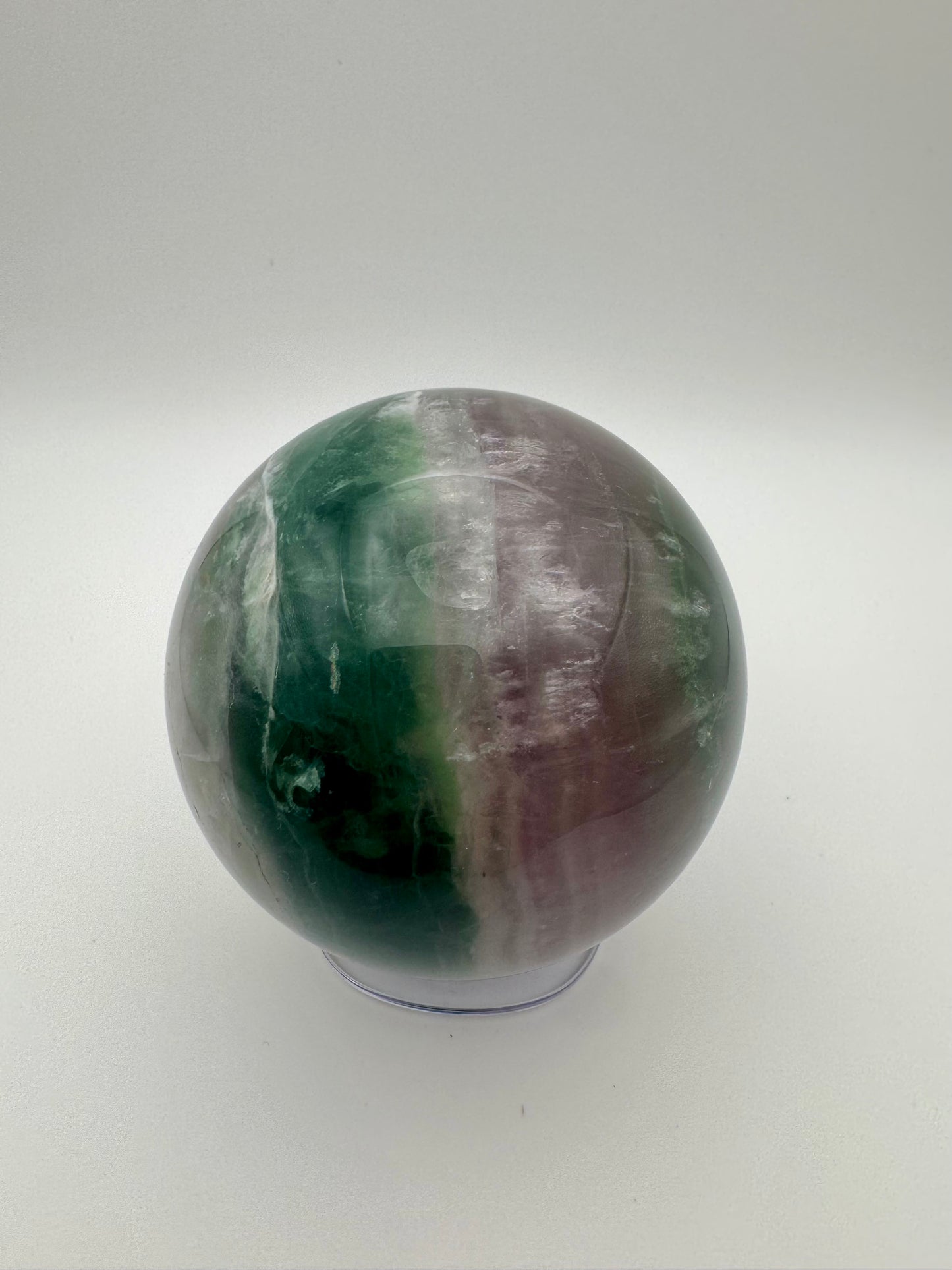 Sfera di fluorite arcobaleno