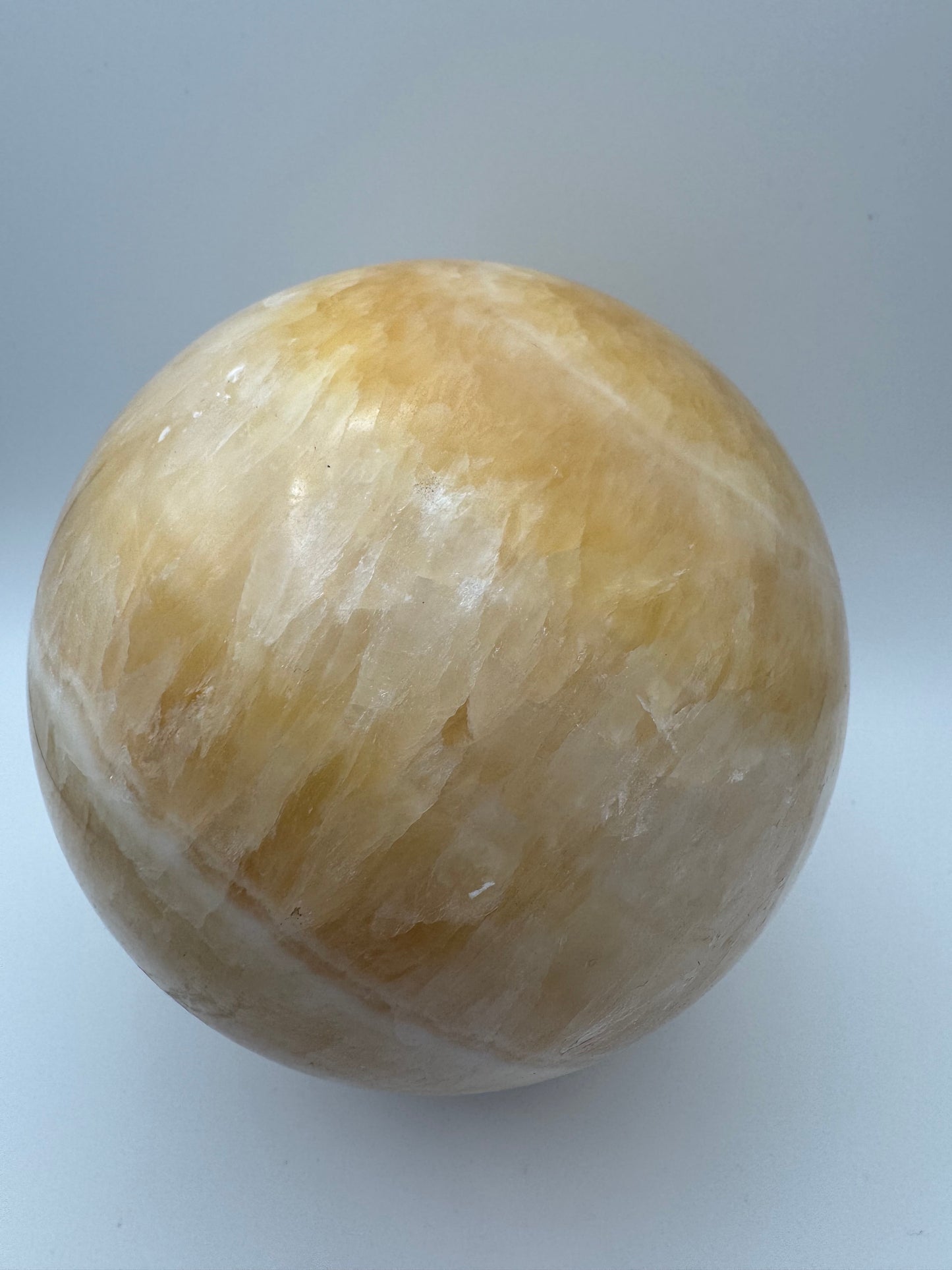 Sfera di calcite arancione