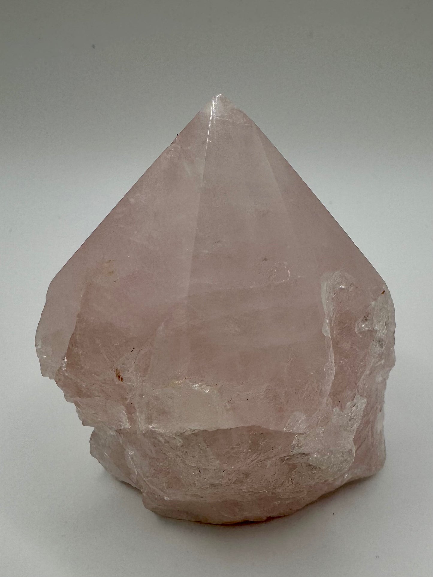 Punta di Quarzo Rosa con Base Grezza